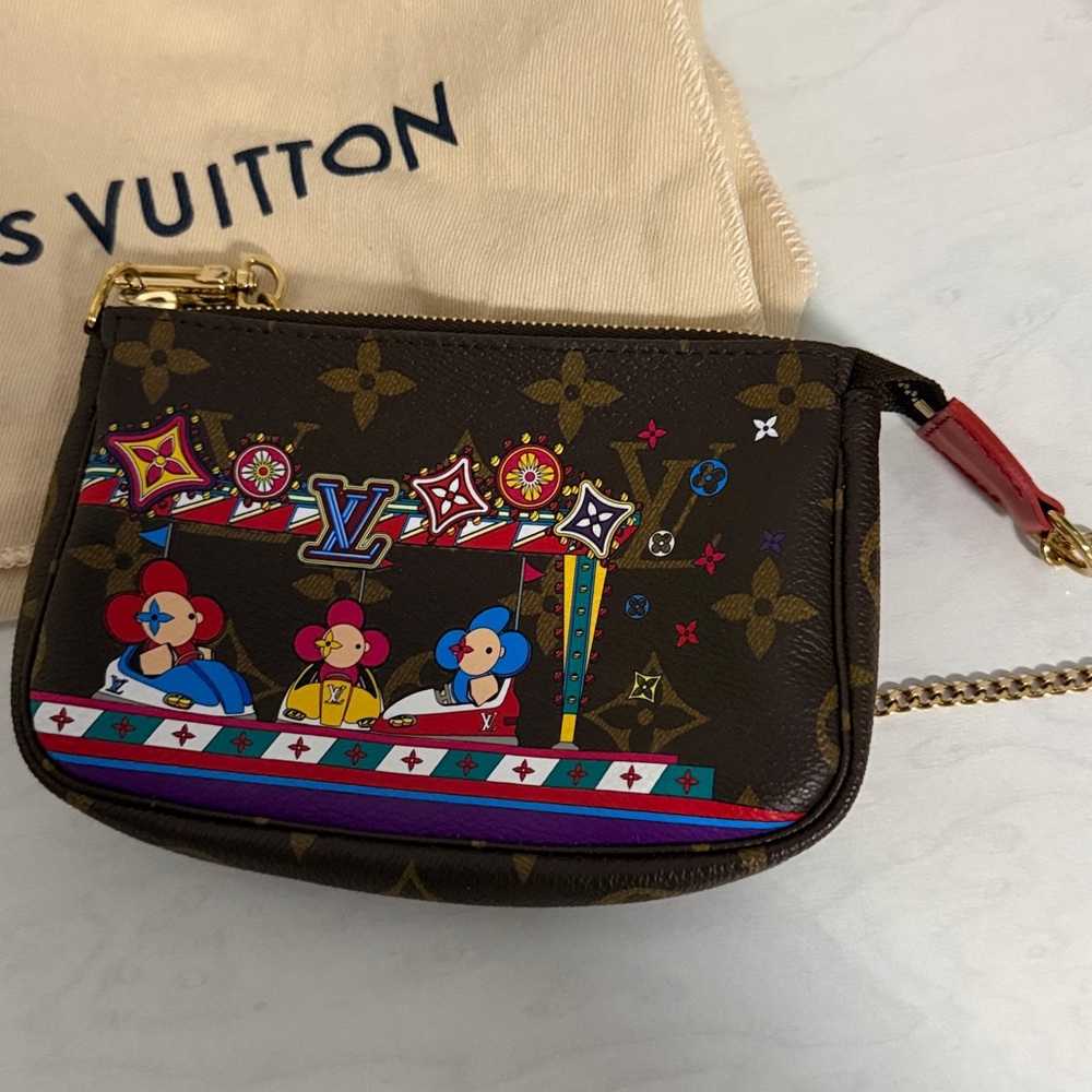 Louis Vuitton mini pouchette - Picture 2 of 7